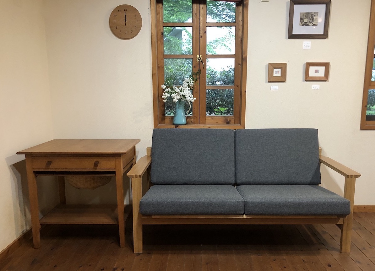 kinomeの木製ソファー
